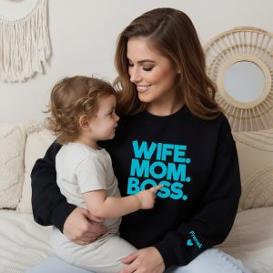 personalizowana bluza wife mom boss z imionami dzieci zamszowy flock